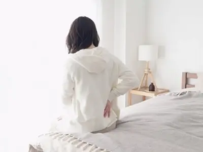 背中の痛みイメージ